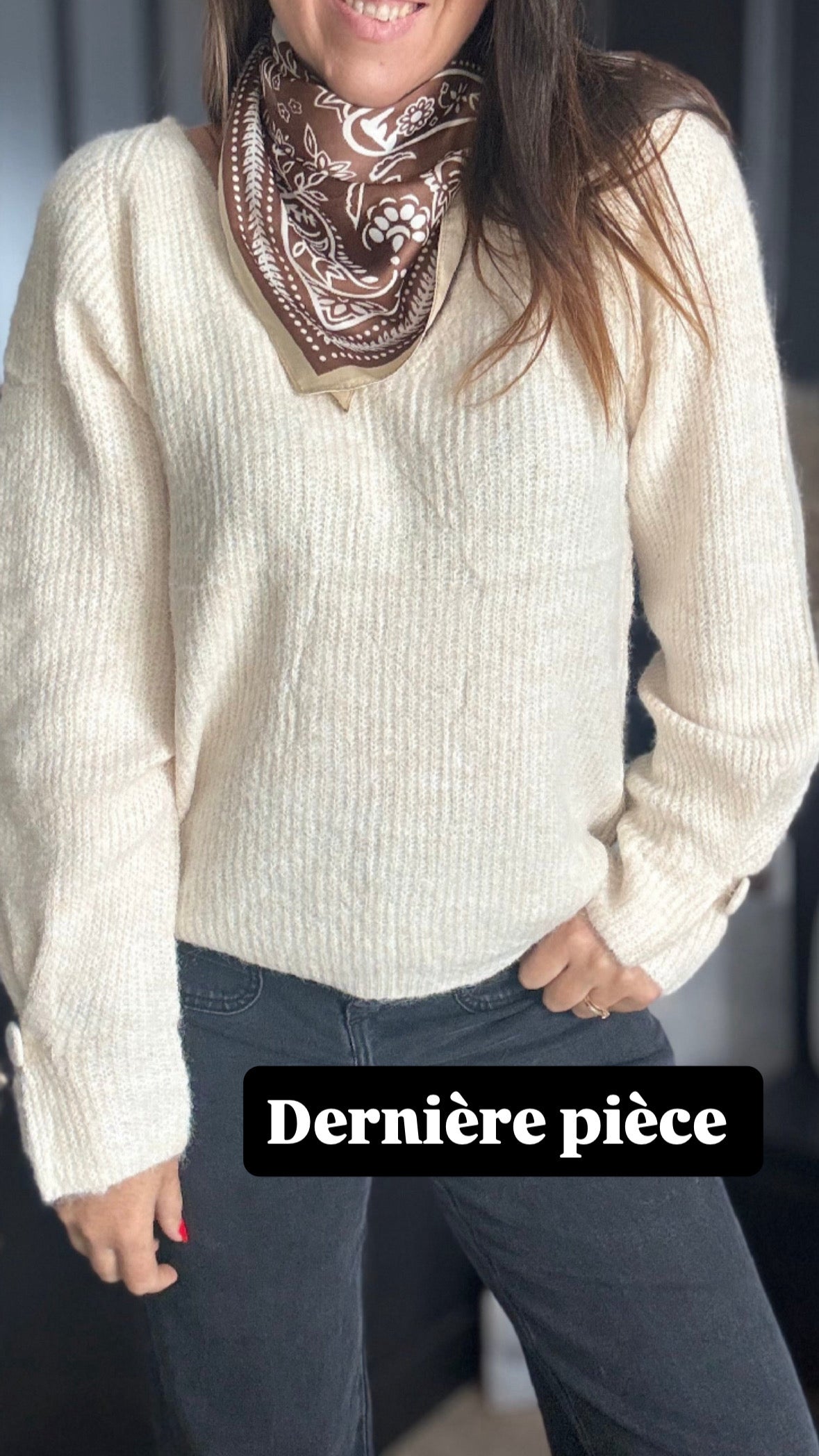 Pull beige avec foulard MINO