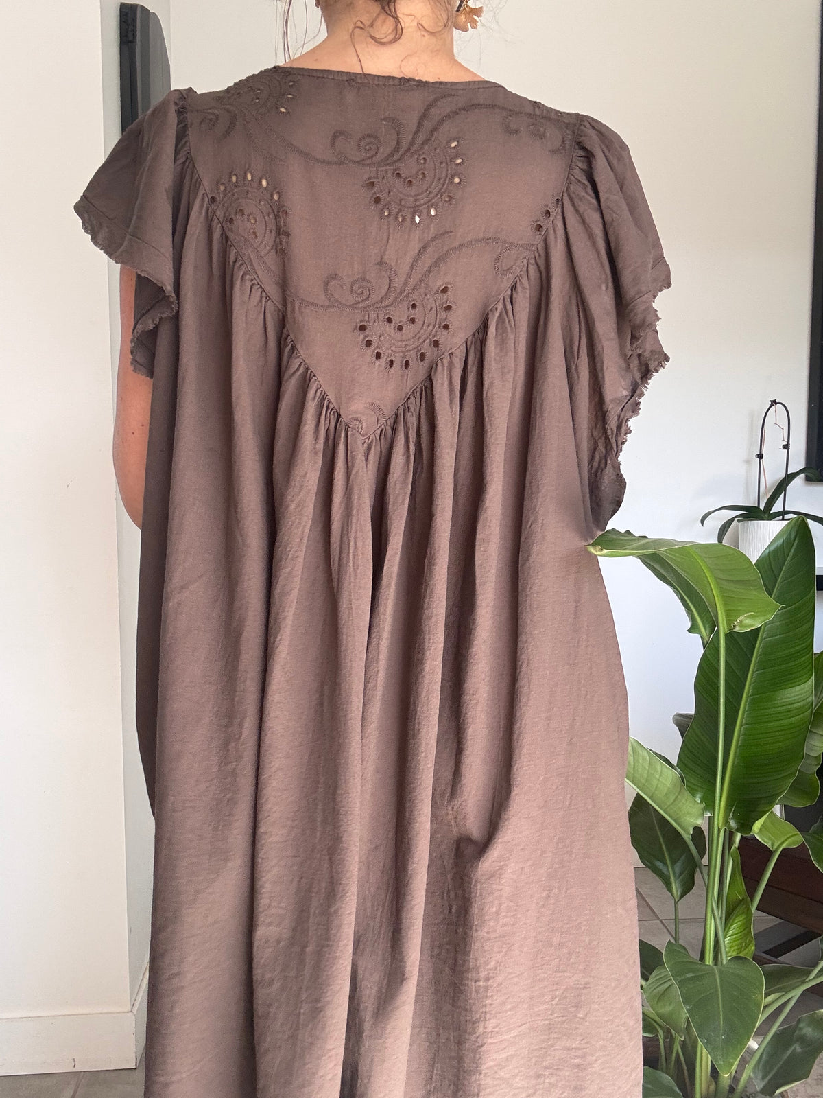 Robe courte chocolat NOMADE