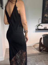 Robe noire KIM