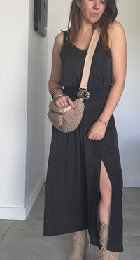 Robe noire TIA