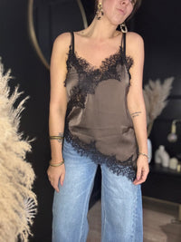 Top asymétrique dentelle chocolat NATHACHA