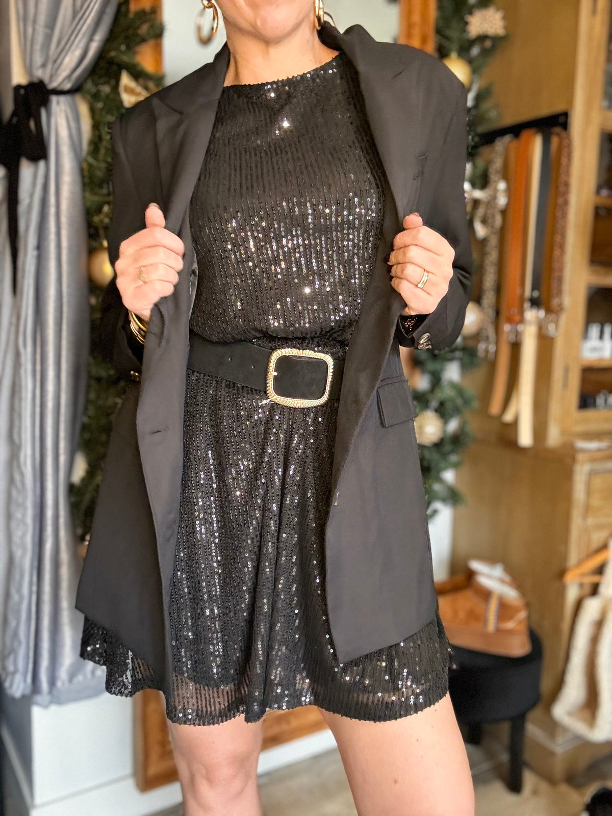 Robe sequins noire WITHNEY