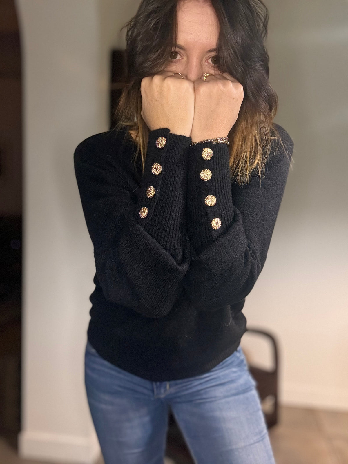 Pull LOU noir détails manches