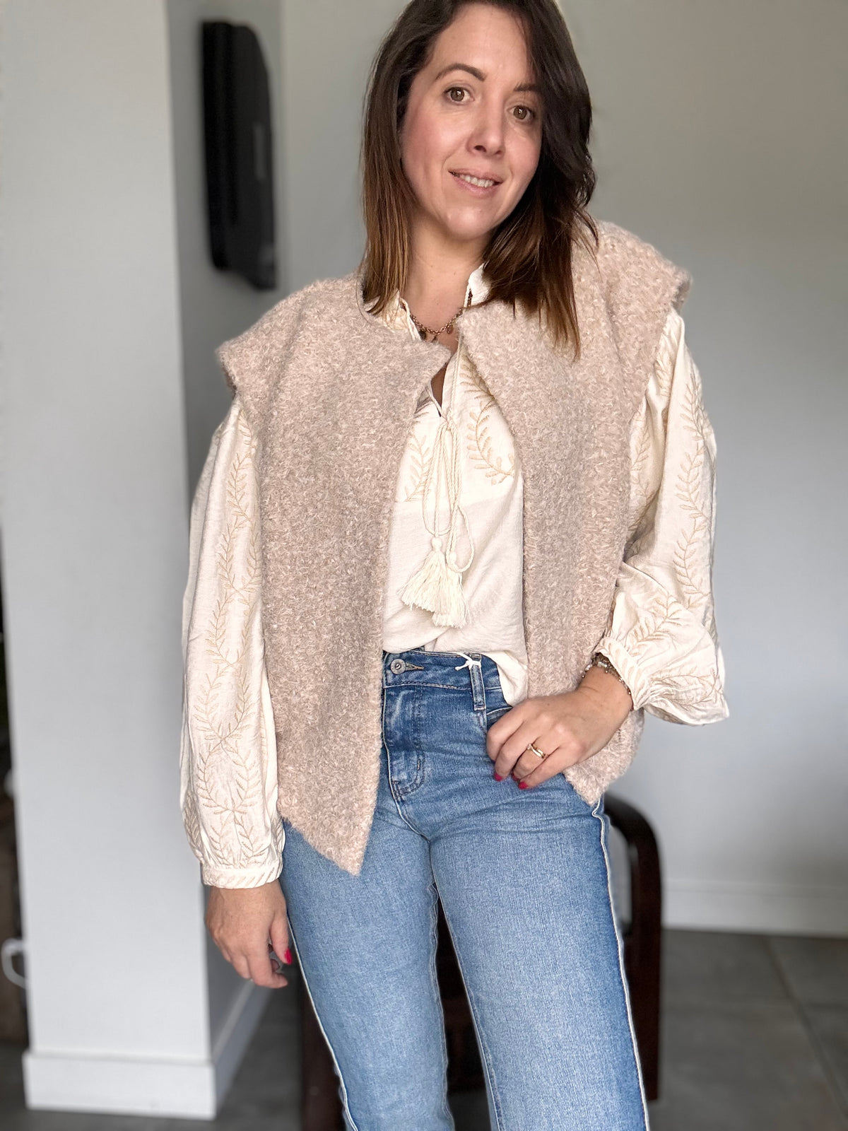 Blouse écru brodé beige MARY