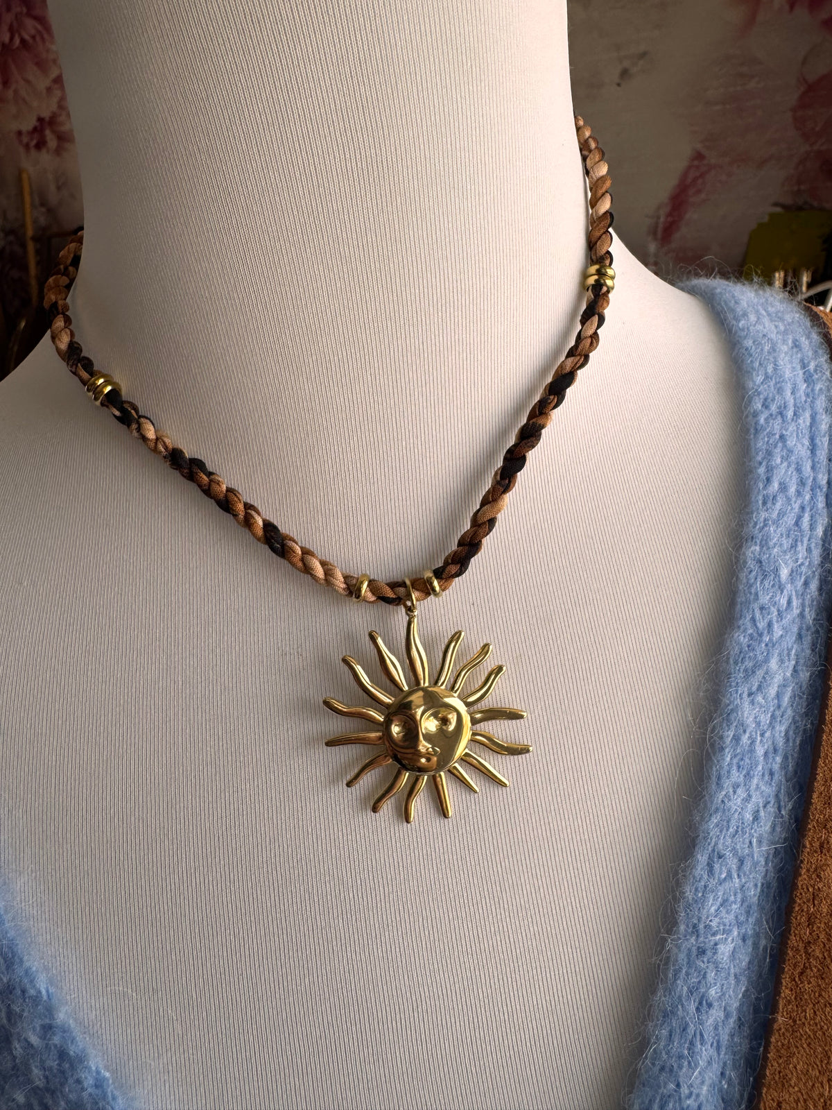 Collier SUN